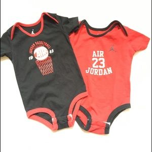 Nike Baby Onesies 🔥 T Shirt Lot of 2 Size 6/9M